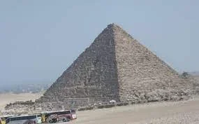 Zwiedzanie piramid – co warto wiedzieć przed wyjazdem do Egiptu?