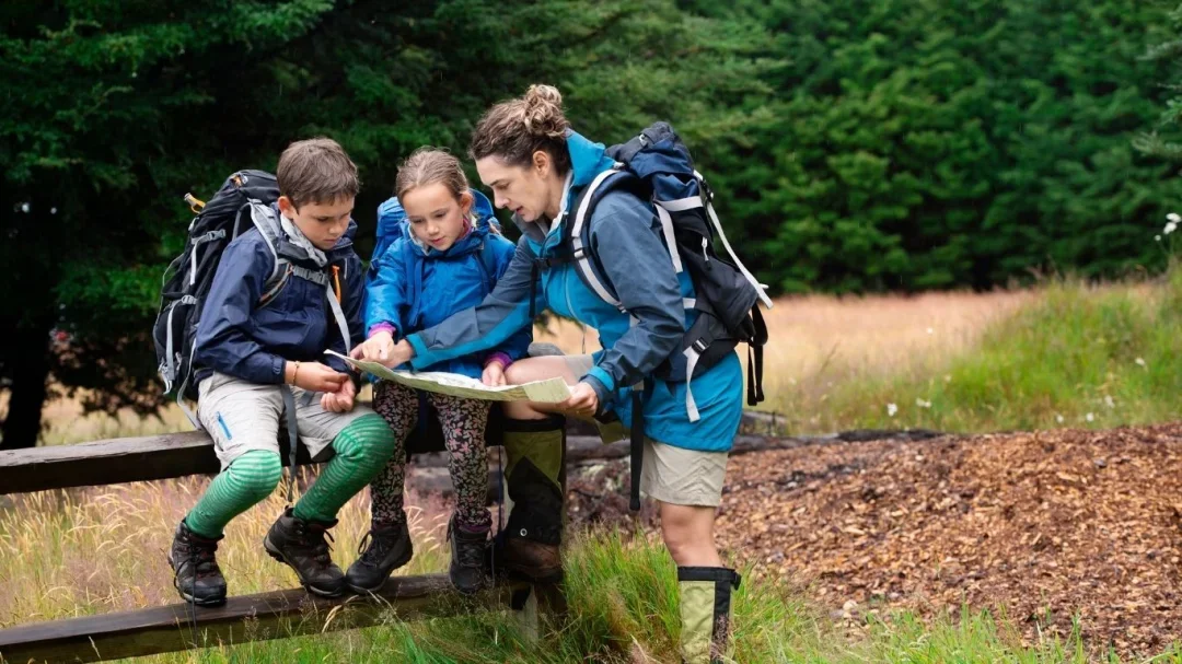 Majówka 2025 – gdzie wyjechać? Polecane miejsca w Polsce i za granicą