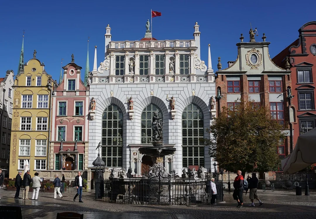  Dwór Artusa – czy warto zobaczyć?