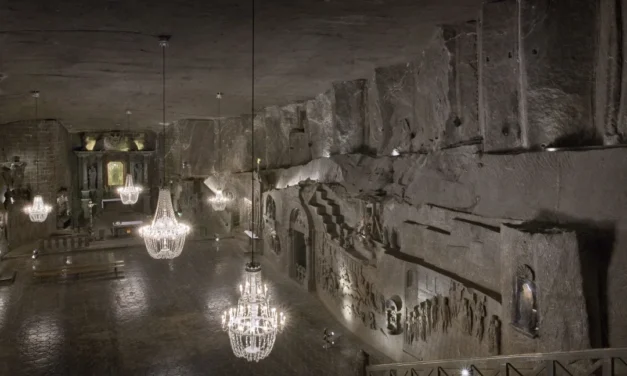 Kopalnia Soli Wieliczka – co warto wiedzieć? Zwiedzanie trasy turystycznej