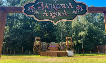 Jaki park rozrywki na wakacje? Farma Iluzji!