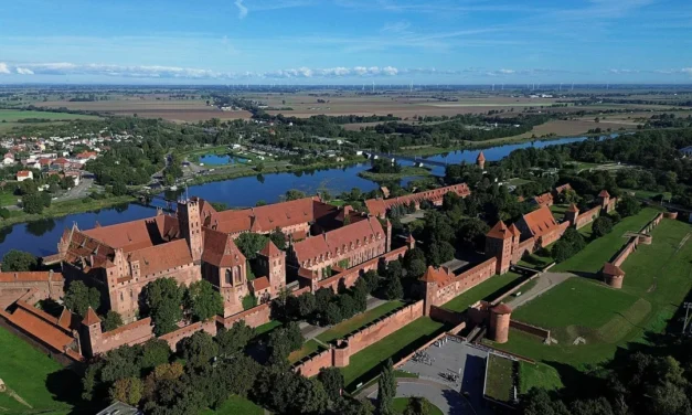 Malbork, Kwidzyn, Elbląg – gdzie zatrzymać się jadąc nad polskie morze?