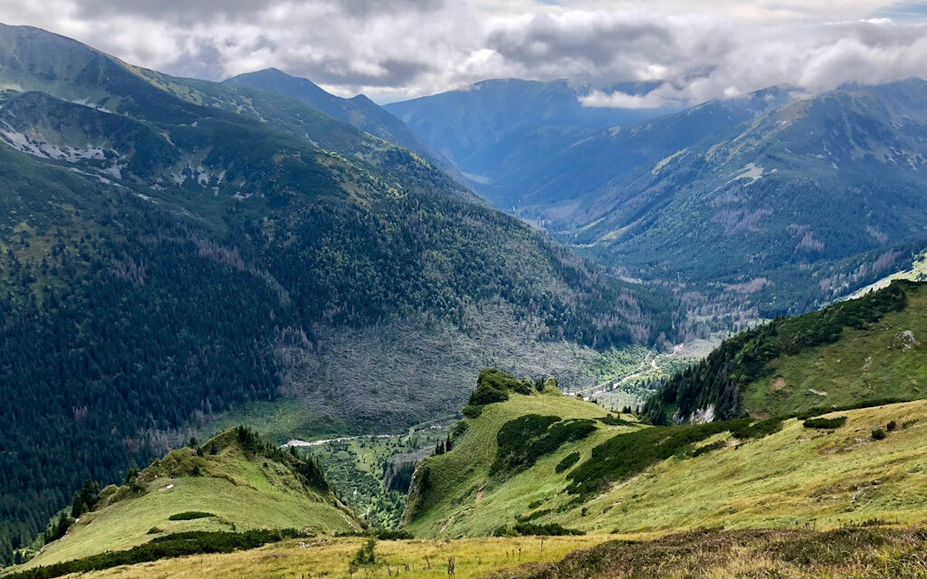 Dlaczego warto nocować na Gubałówce? 7 powodów, dla których warto wybrać nocleg z widokiem na Tatry